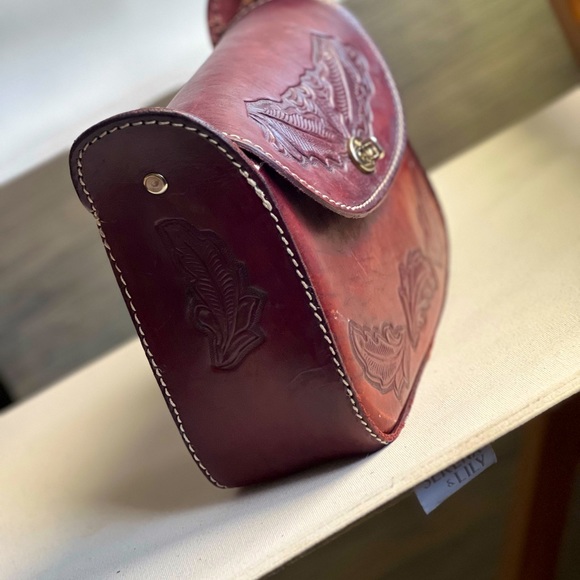 Handmade Leather Mexican Purse - Picture 5 of 8